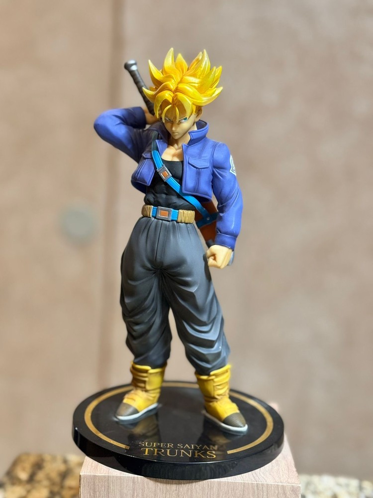 Bandai Figuarts ZERO EX Dragon Ball Z Super Saiyan Trunks Statue