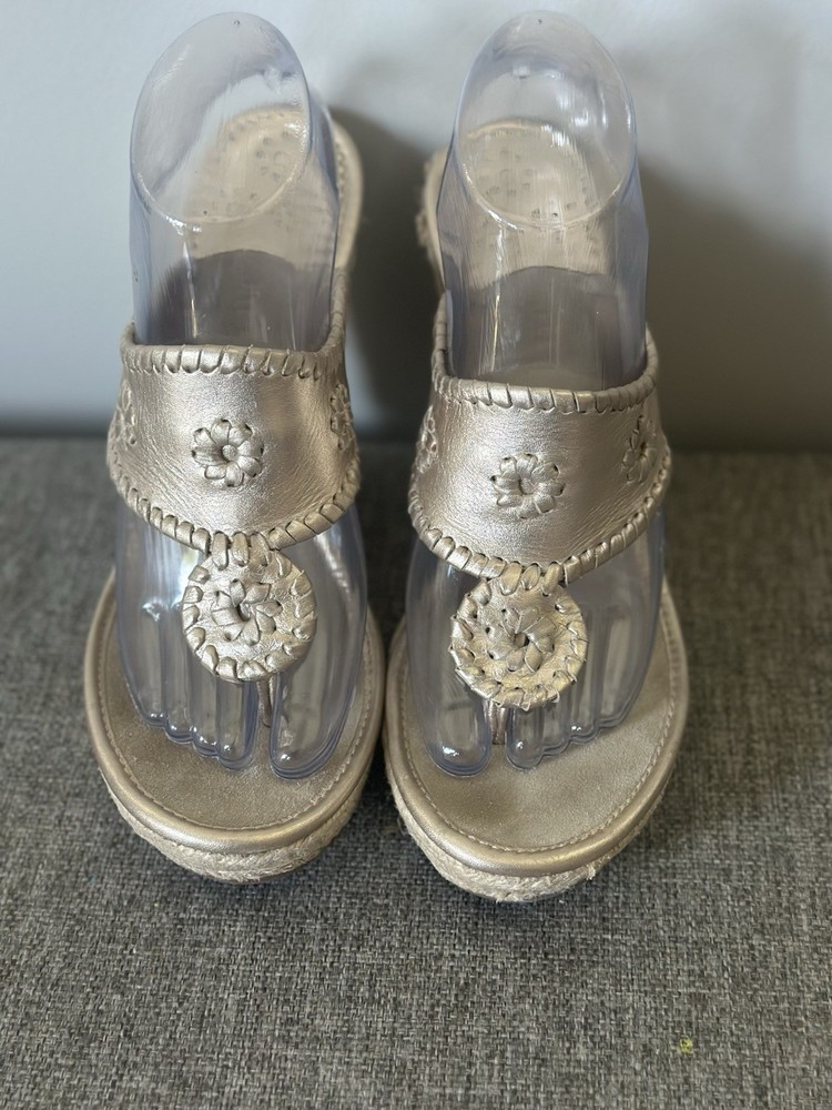 Jack Rogers Women’s Gold Leather Wedge Thong Sandal Size 8.5