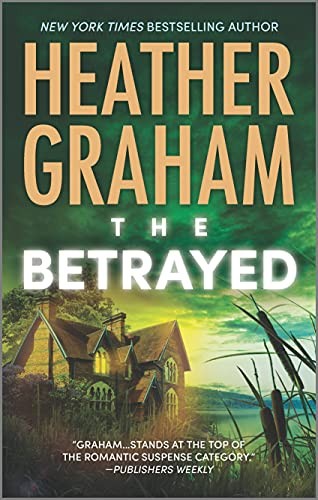 The Betrayed (Krewe of Hunters) - Paperback By Graham, Heather - ACCEPTABLE