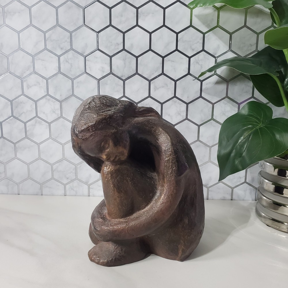 Vintage 1970 Austin Productions Sitting Keen Hugging Girl Sculpture