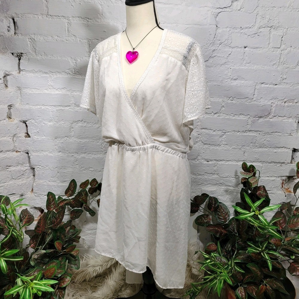Torrid Top Women’s 5X White Eyelet Babydoll Cap Sleeve