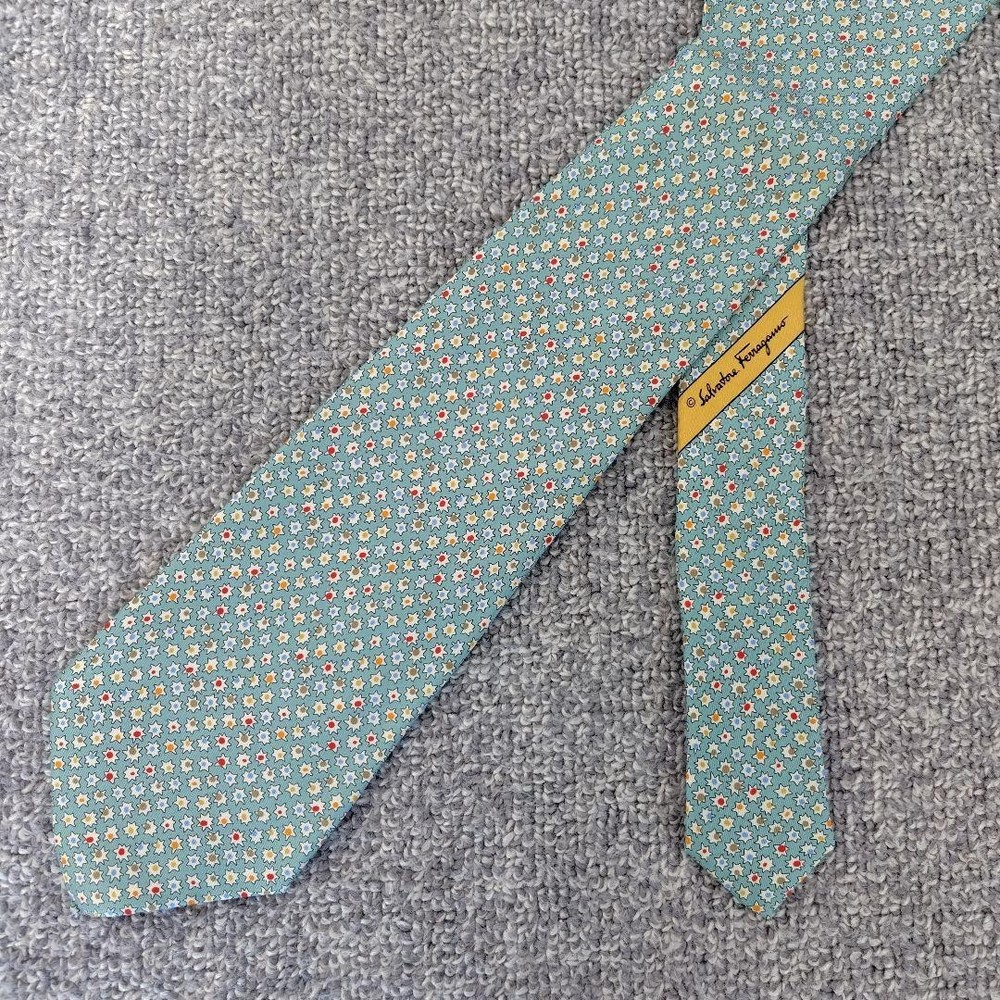 New Unused Salvatore Ferragamo Neck Tie Mint Green Stars 100%Silk With Tag Italy