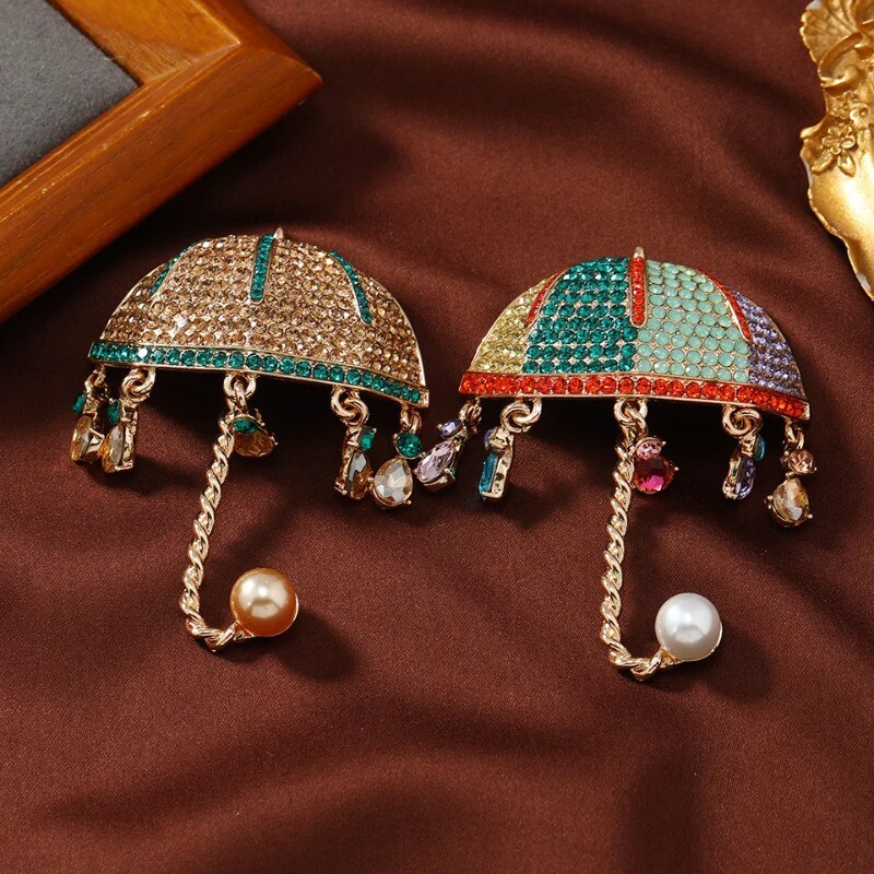 Vintage Rhinestone Umbrella Brooch Creative Tassel Pin Accessories Corsage