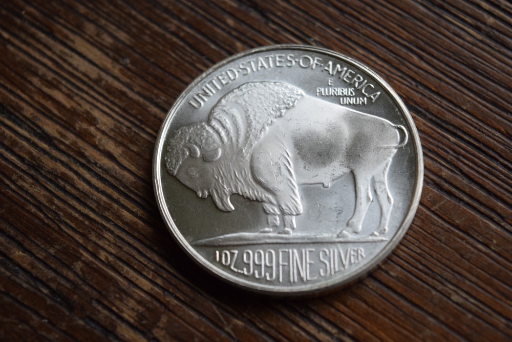 ~1~ Buffalo 1 Oz. .999 Fine Silver Round