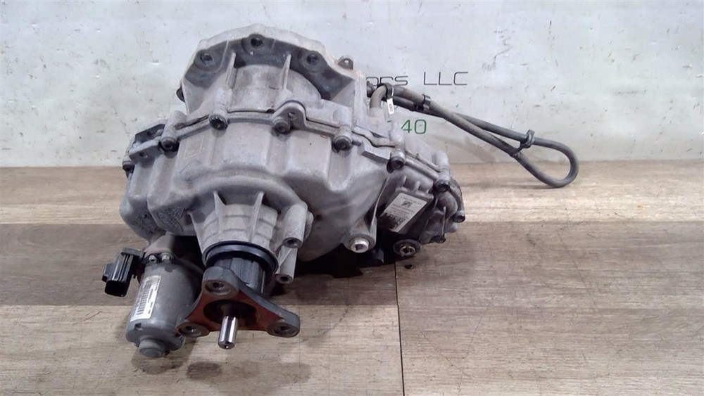 2020-2025 FORD EXPLORER 2.3L 4X4 TRANSFER CASE L1MZ7A195C