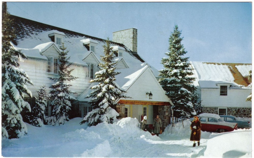 Quebec Postcard Val Morin Station Far Hills Inn