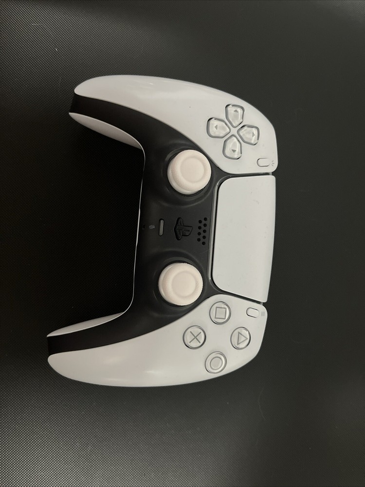 PS5 Dualsense Controller With Custom White Joysticks