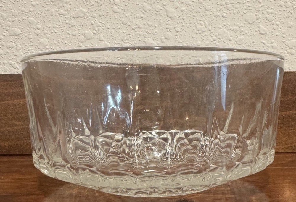 Vintage Arcoroc France Crystal Glass Bowl Starburst Pattern