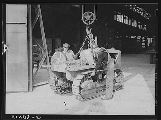 Atlanta Georgia 1939 FSA warehouse depot tractor repair Shepard crane