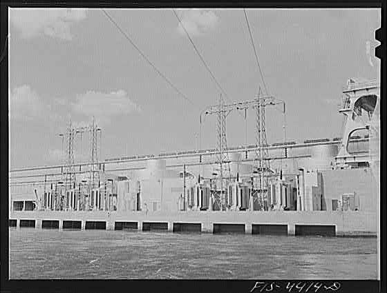 Photo:Alabama Wheeler Dam Generator TVA 1930s Hydroelectric Powerhouse
