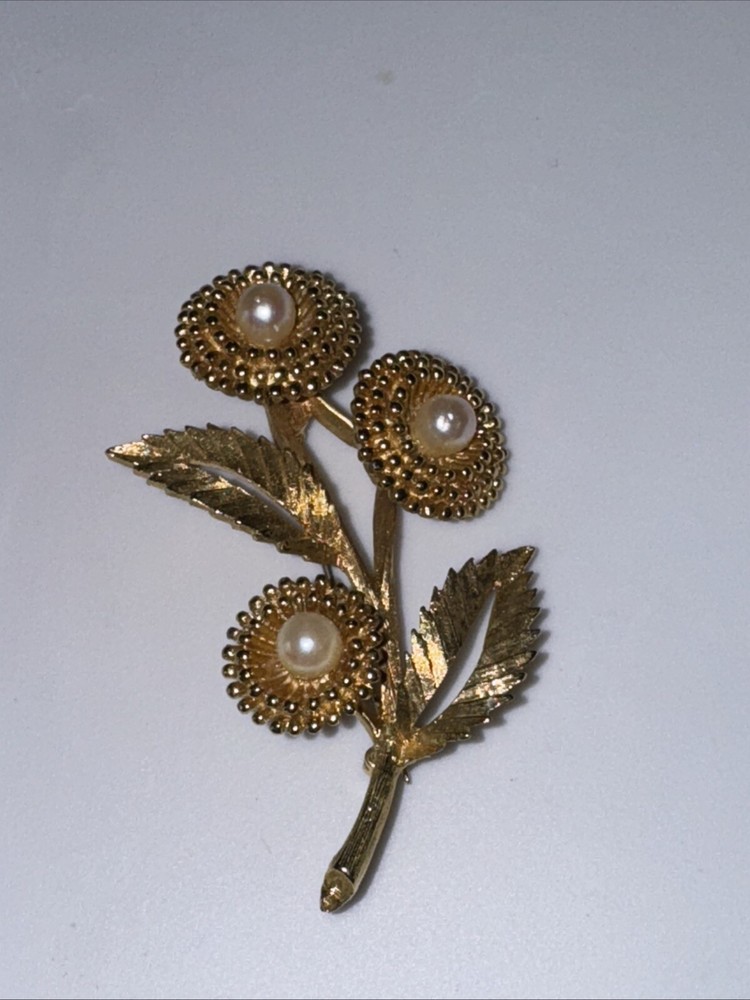Vintage Signed B.S.K. Gold Tone Flower Brooch Pin