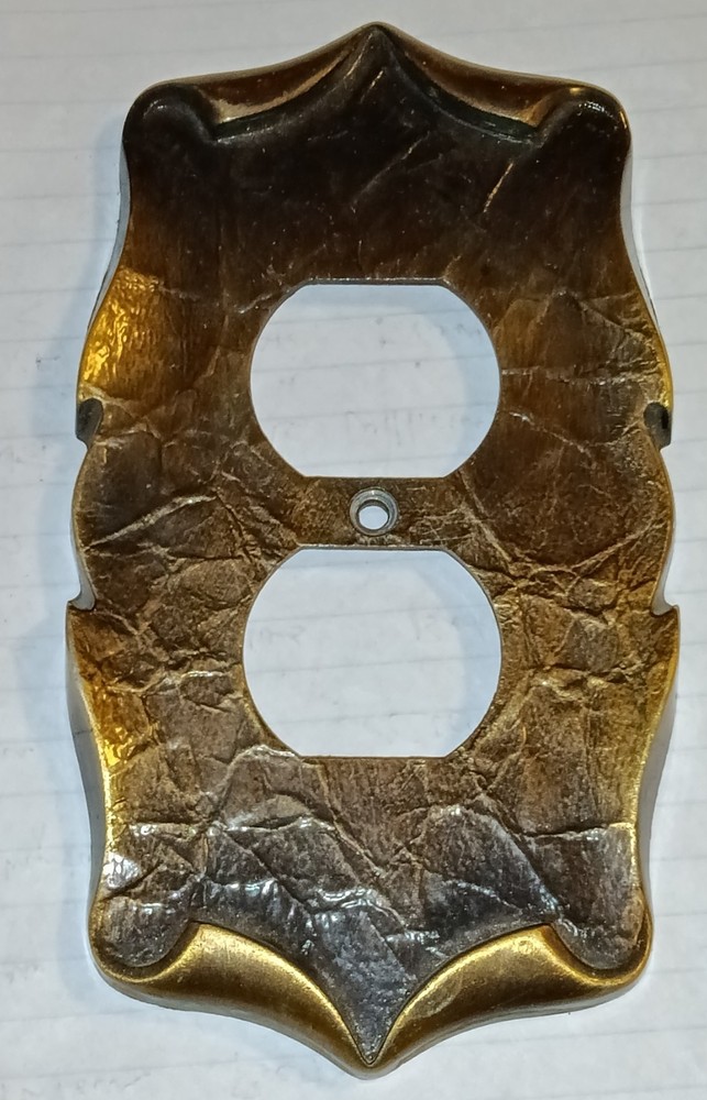 Vintage Amerock Carriage House Brass 1 Gang Outlet Plate Cover Receptacle