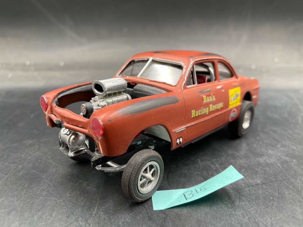B15 amt 1949 Ford Coupe Gasser vintage BUILT MODEL Car 1/25 McM