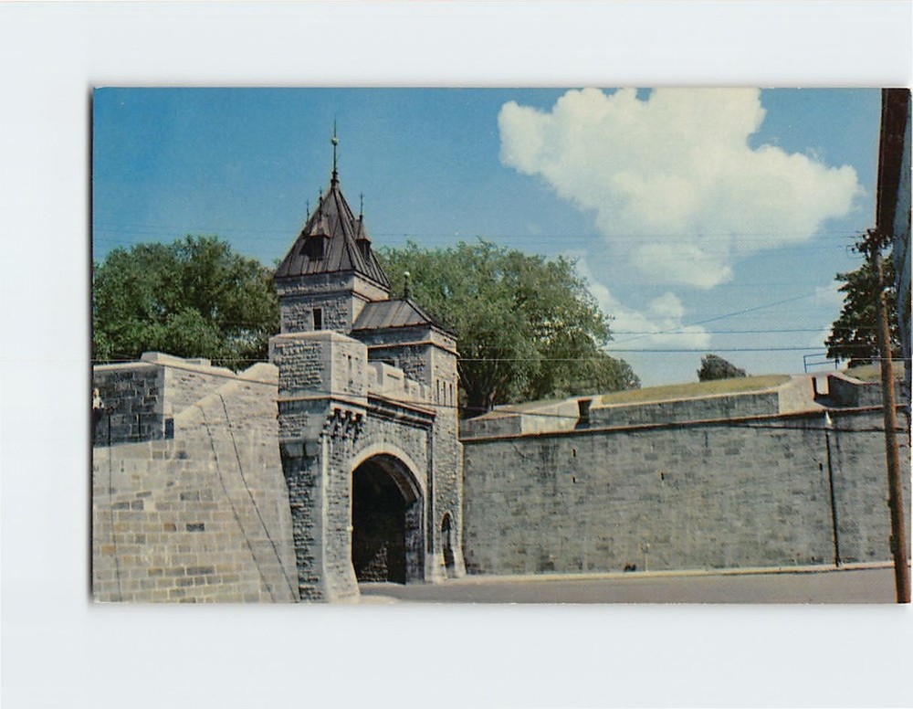 Postcard Kent Gate Quebec Canada