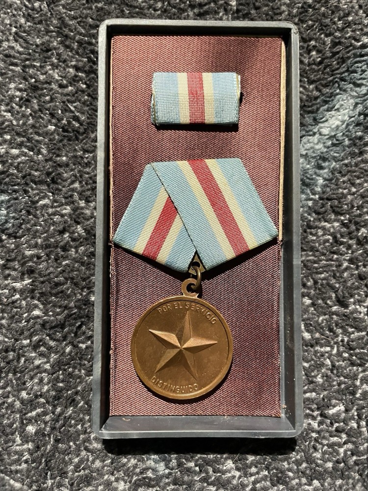 RARE Ministerio del Interior Distinguished Service Medal Militaria with Ribbon