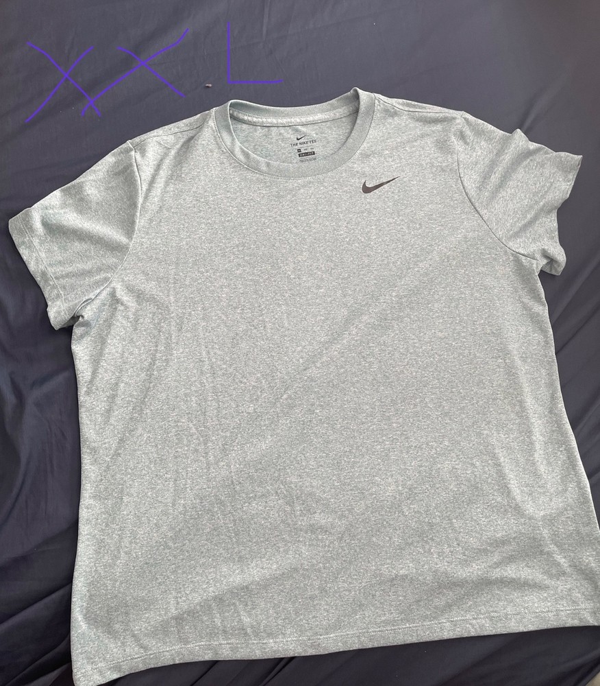 Pre-Owned Slightly Worn Women’s NIKE T-SHIRT (Heather Faint Green) - Size XXL
