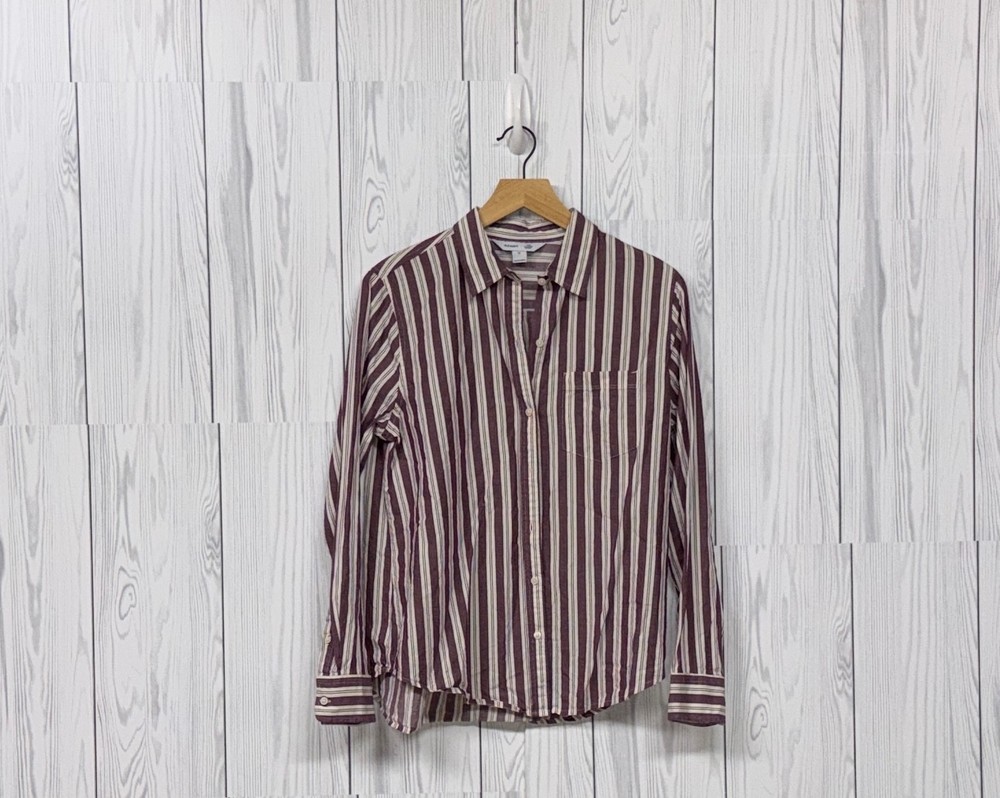 Old Navy shirt womens size medium button up long sleeve blue striped classic
