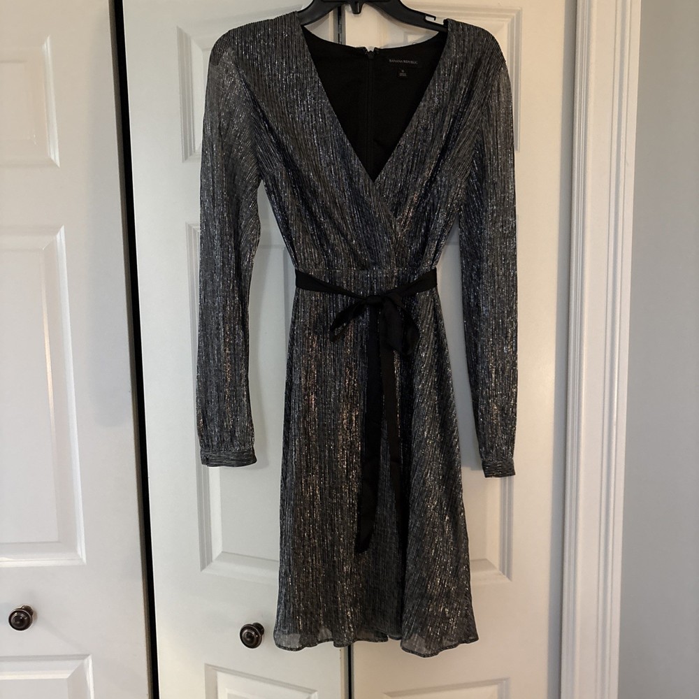 Banana Republic Women's Gold Metallic Shimmer Dress Size 6, Long Sleeve, Lined
