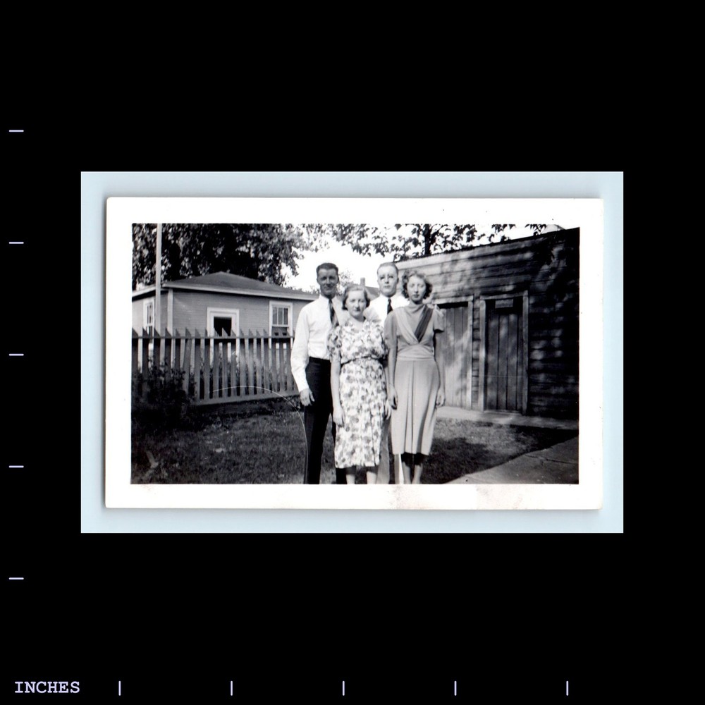 Old Vintage Photo MEN WOMEN OUTSIDE BUILDING