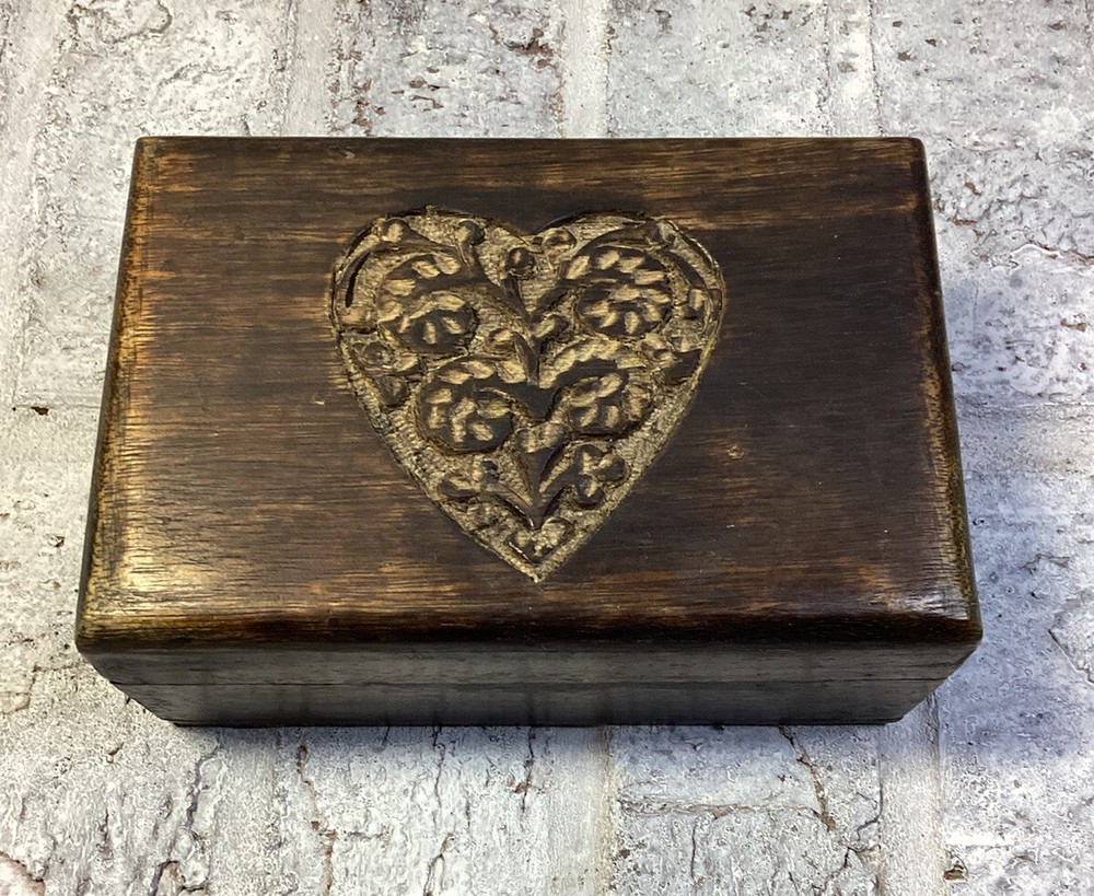 Handmade Wooden Jewelry Trinket Box Hand Carved Heart Top 6x4x2.25