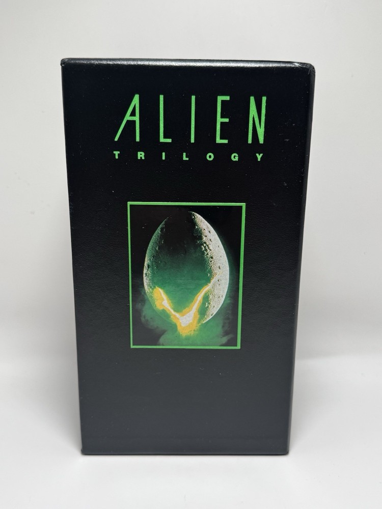 Alien Trilogy Box Set (VHS, 1993) Alien Aliens Alien 3 Horror Film Sci Fi