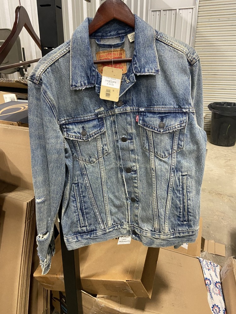 Levi's Premium Denim Trucker Jacket Long sleeves Size Medium