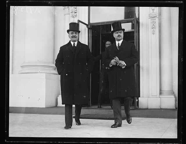 Photo:Washington DC White House Visitors 1924 Men in Top Hats