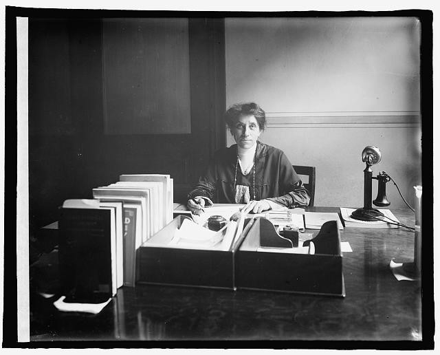 Photo:Miss Julia Lathrop