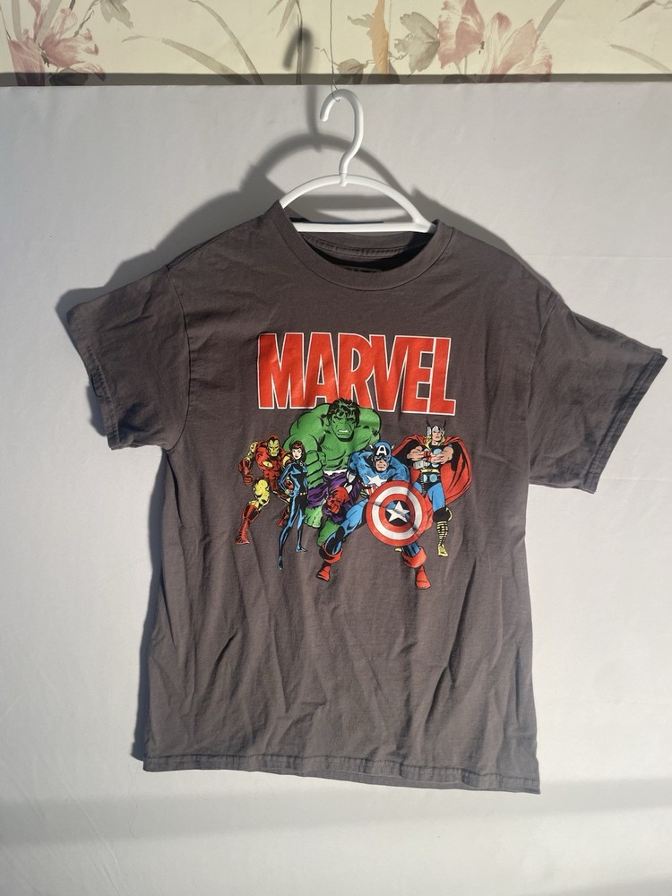 Marvel shirt men’s medium, the Hulk, Captain America, Iron Man, Thor, black wido