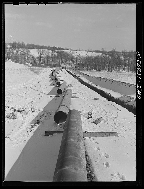 Pennsylvania 1942 War Emergency 24 Inch Oil Pipeline Texas Refineries