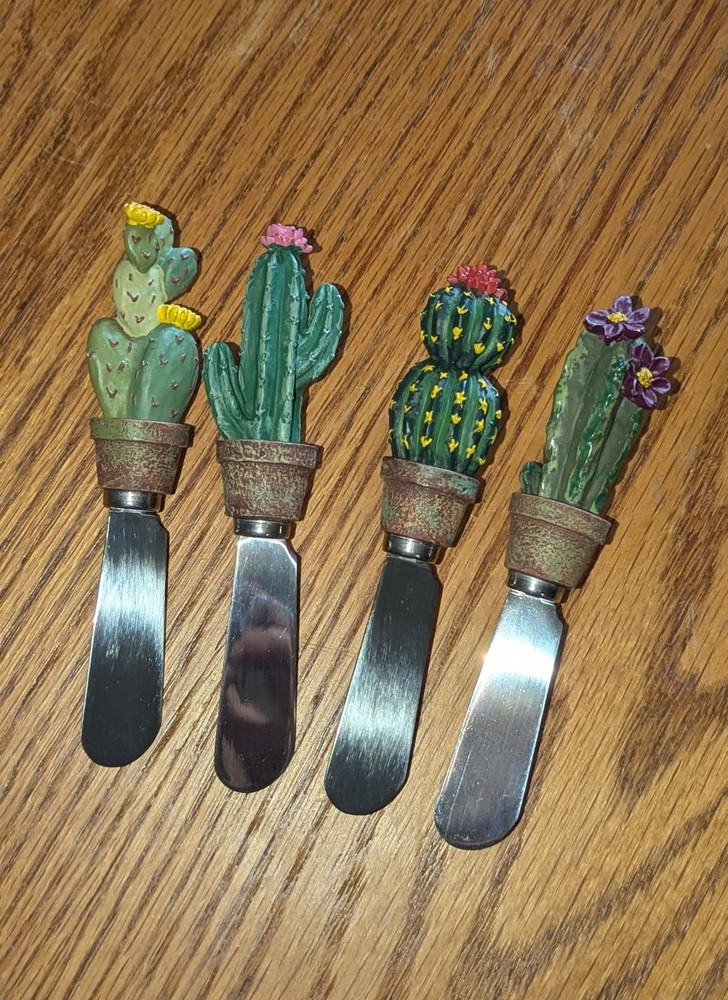 Boston Warehouse Cactus Themed Cheese Spreaders Knives Set of 4 Stainless Steel