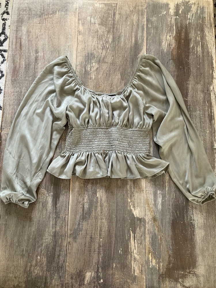 Green Peplum Blouse M Satin Smocked Puffy Sleeves Boho Peasant