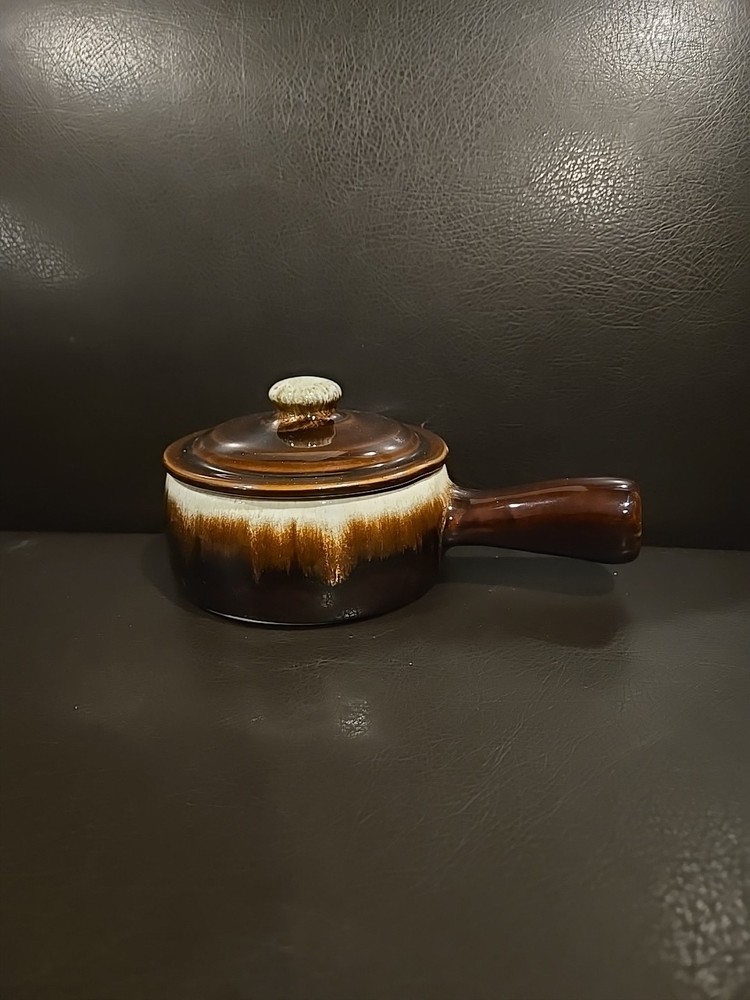 Pfaltzgraff Vintage Casserole Dish With Lid  Brown Drip Glaze