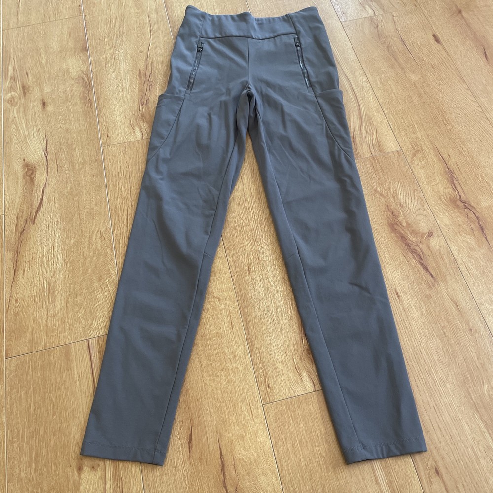 Athleta Pants Women’s Size 0 Gray Tapered Headlands Hybrid Tight Stash Pockets