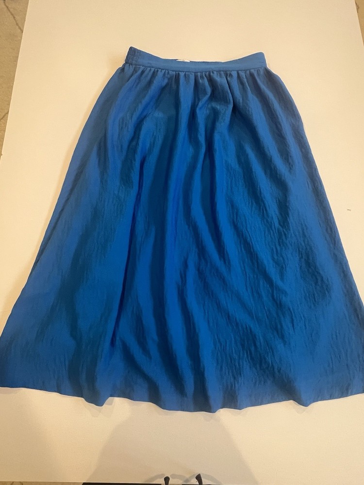 This Is A Women’s Nine West Blue Skirt Size Small Excellent Condition Pre-Owned