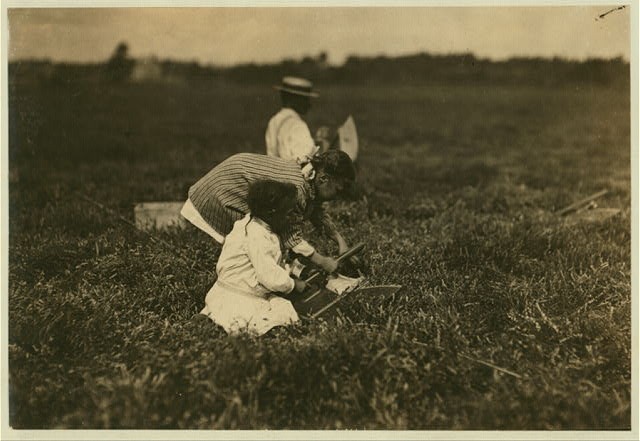 Wareham Massachusetts Hollow Branch Bog 1911 Mamie Ada Cranberry Picking Scoop