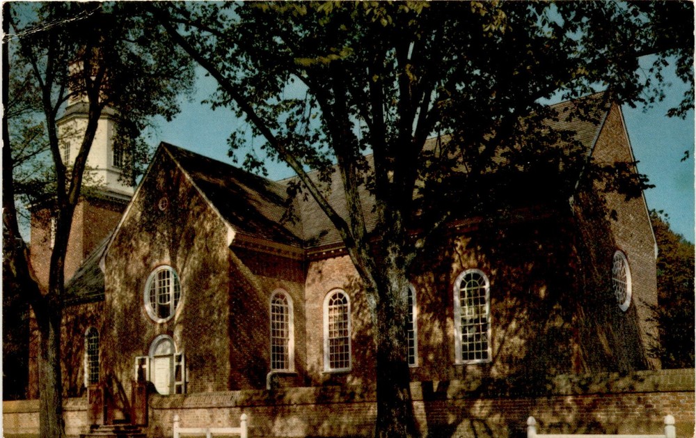 Bruton Parish Church, Williamsburg, Virginia, completed in 1715 Postcard