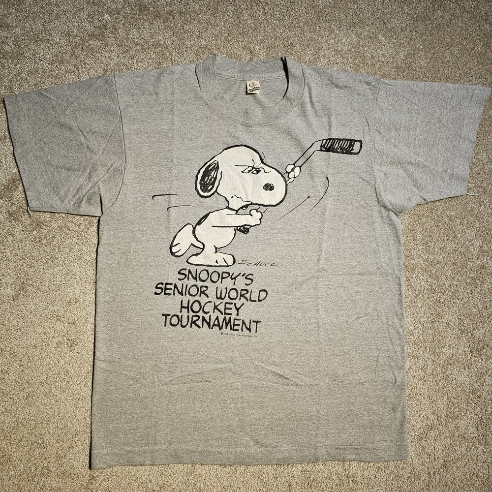 Vintage 80s 90s Peanuts Snoopy Mens M Screen Stars T-shirt Hockey Tournament Emo