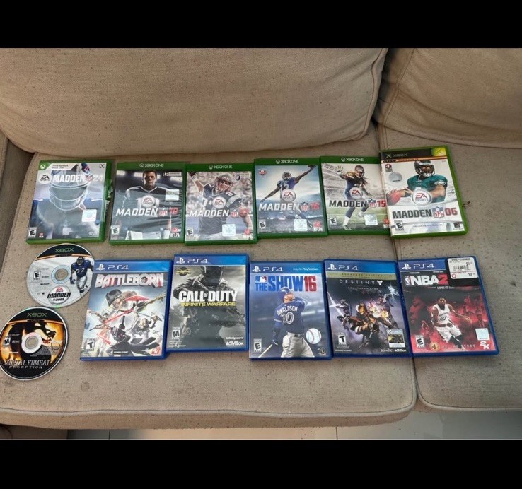 Lot of Xbox and ps4 games