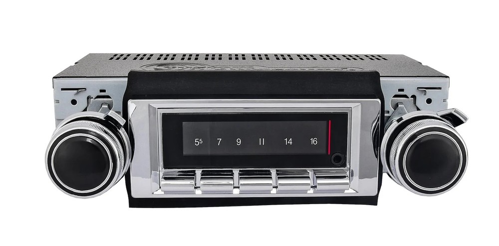 JEGS Classic 740 Series Radio for 1969-1977 Chevrolet Camaro