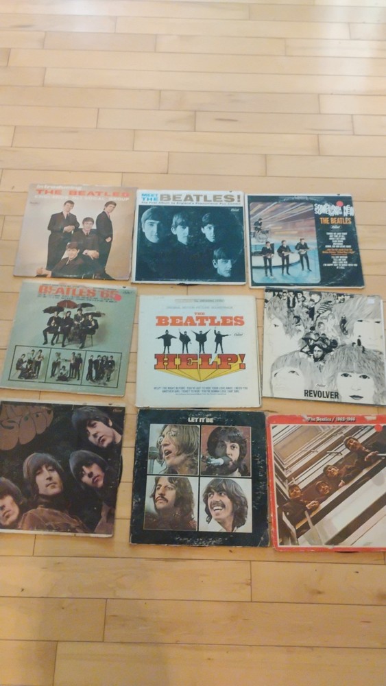 The Beatles Vinyl Lot  of 9 albums the Beatles  albums revolver rubber soul