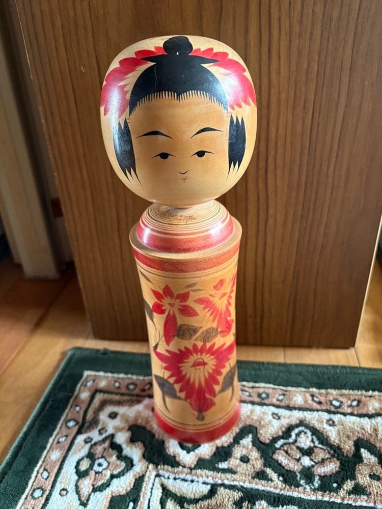 Kokeshi Naruko Traditional Wooden Doll Hand Painted Floral Design Cute