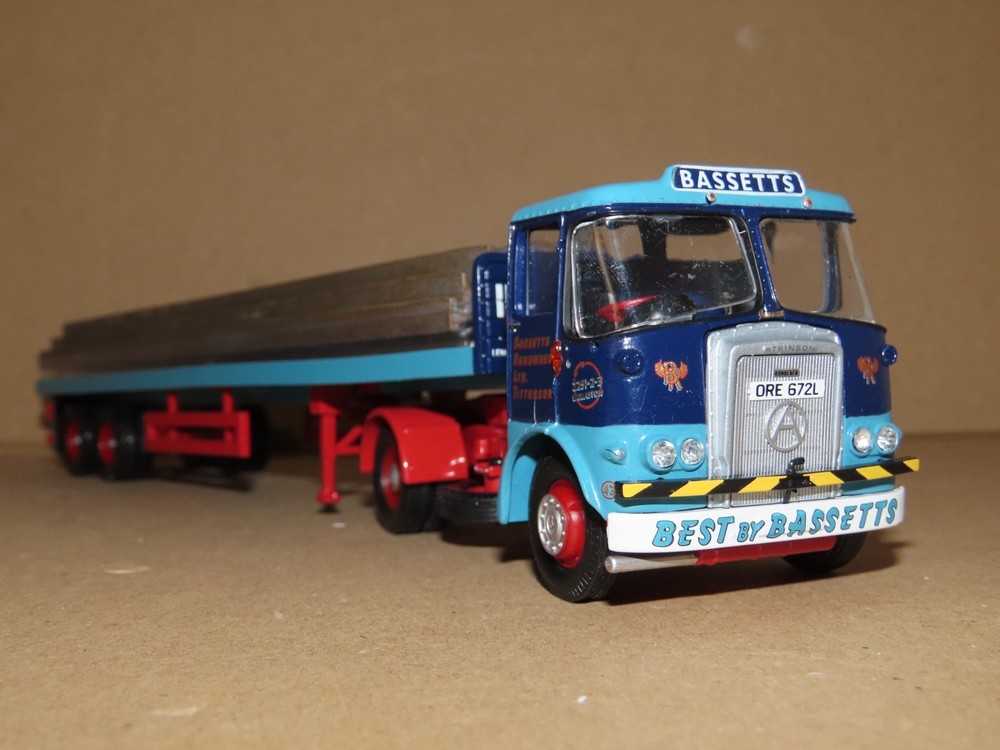 Corgi CC12509 Atkinson Borderer Flatbed Trailer Steel Load Bassetts 1.50 SCALE