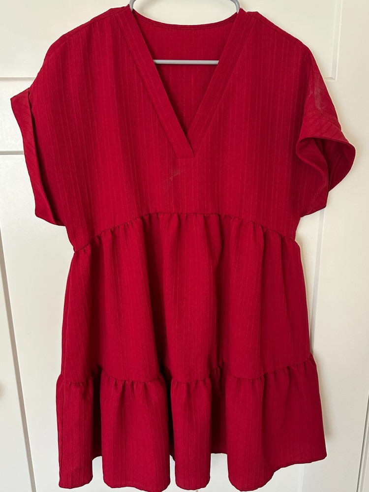Red Tiered Babydoll Dress Women’s Size M Short Sleeve V-Neck Casual Flowy