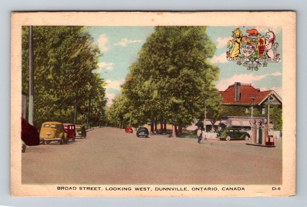 Canada- Dunnville Broad Street Looking West Gas Station Old PC Vintage Postcard