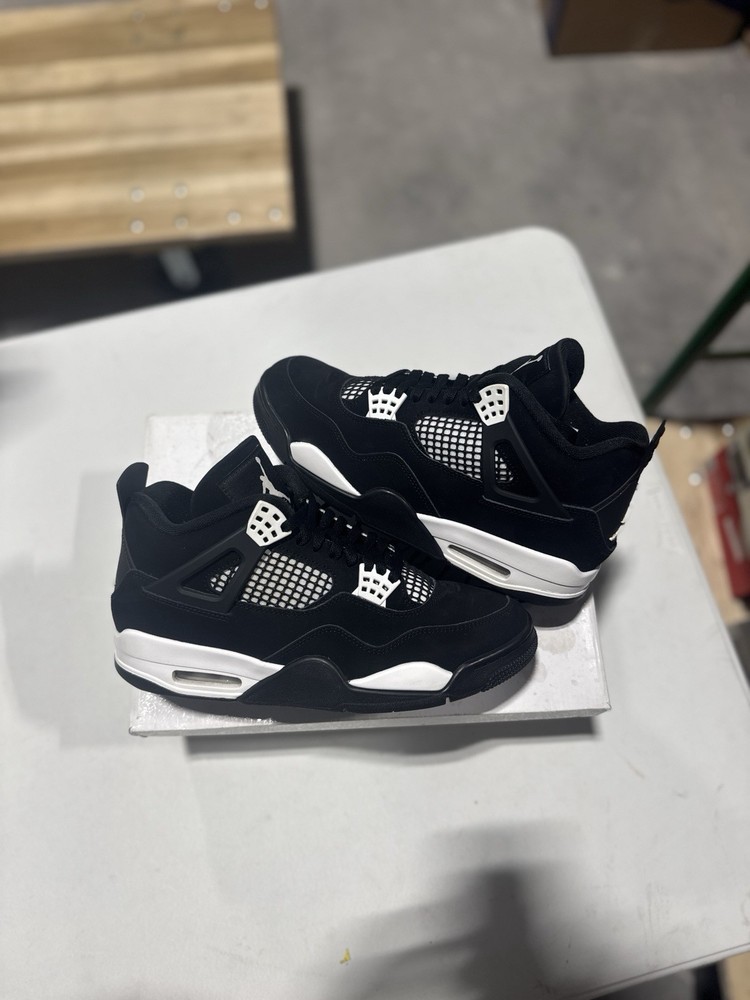 Size 9.5 - Air Jordan 4 Retro White Thunder - OG Box