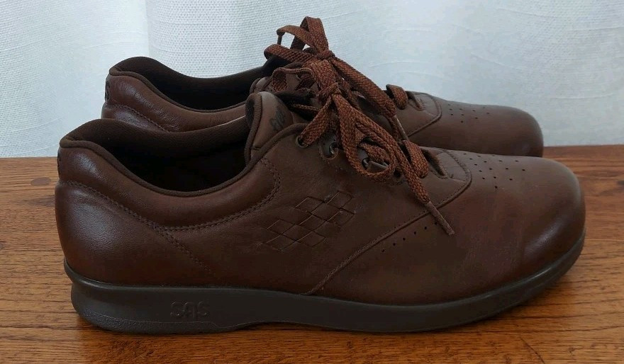 SAS Free Time Women's Walking Shoes In Color Teak