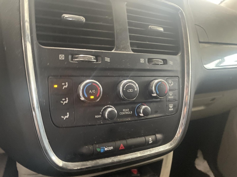 Used A/C Selector Switch fits: 2019 Dodge Caravan AC front dash mounted manual c