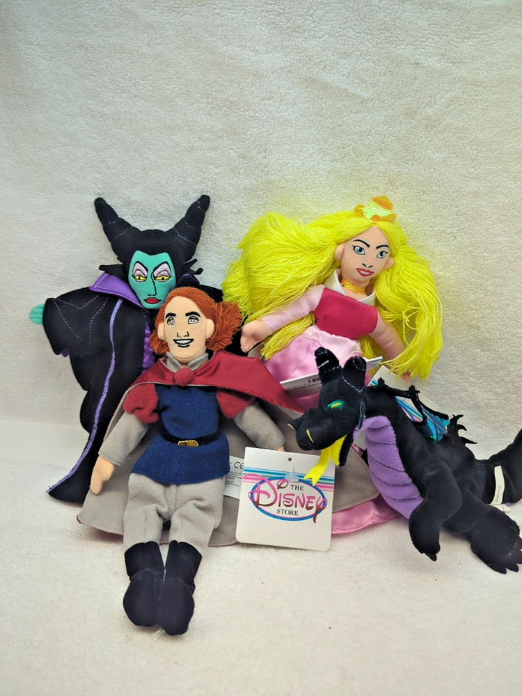 Vtg Disney Store Exclusive Sleeping Beauty  Plushies Lot of 4 New W Tags Retired