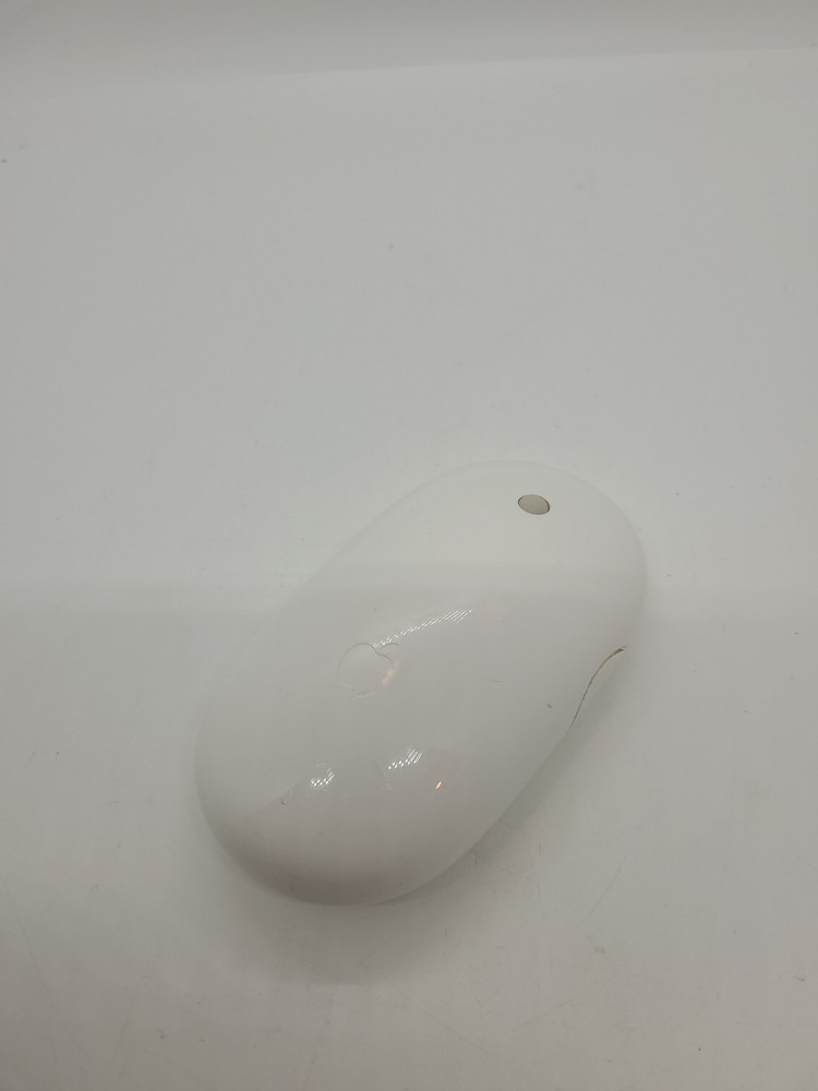 Apple A1197 Bluetooth Wireless Mouse - Compact & Rechargeable (4442)